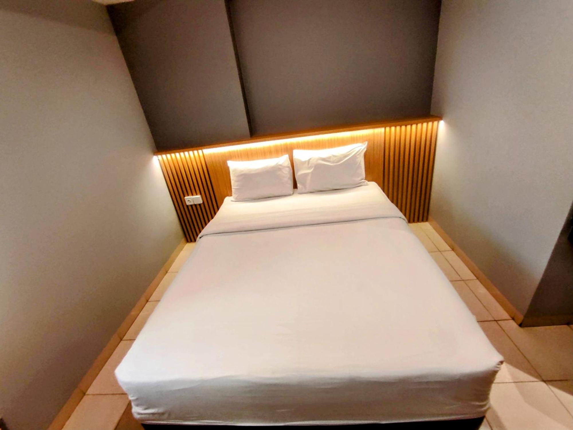 Studio One Thamrin Hotel Jakarta Exterior photo