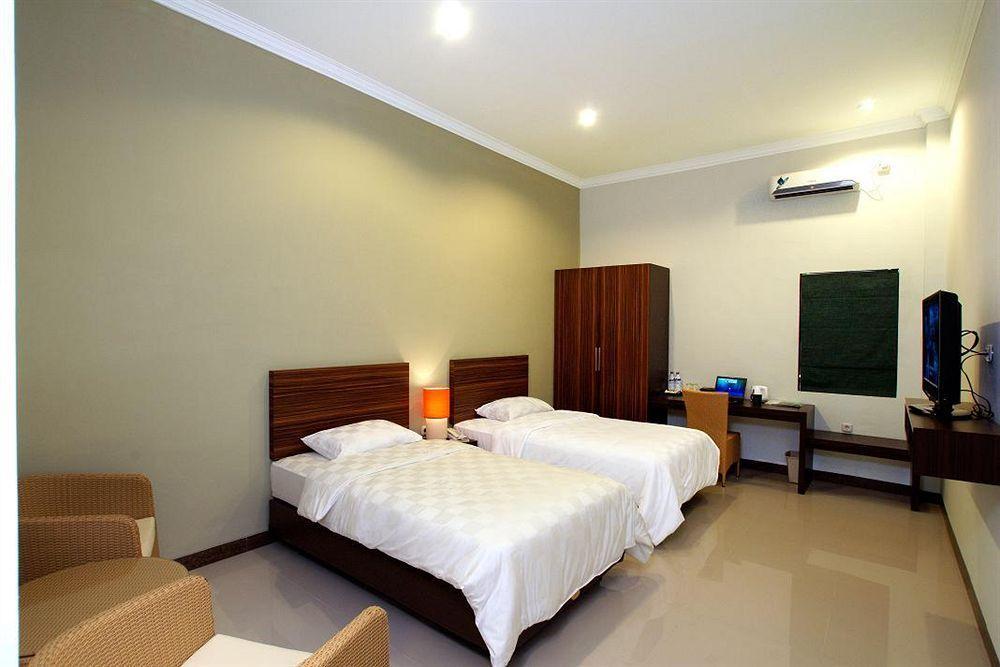 Studio One Thamrin Hotel Jakarta Exterior photo