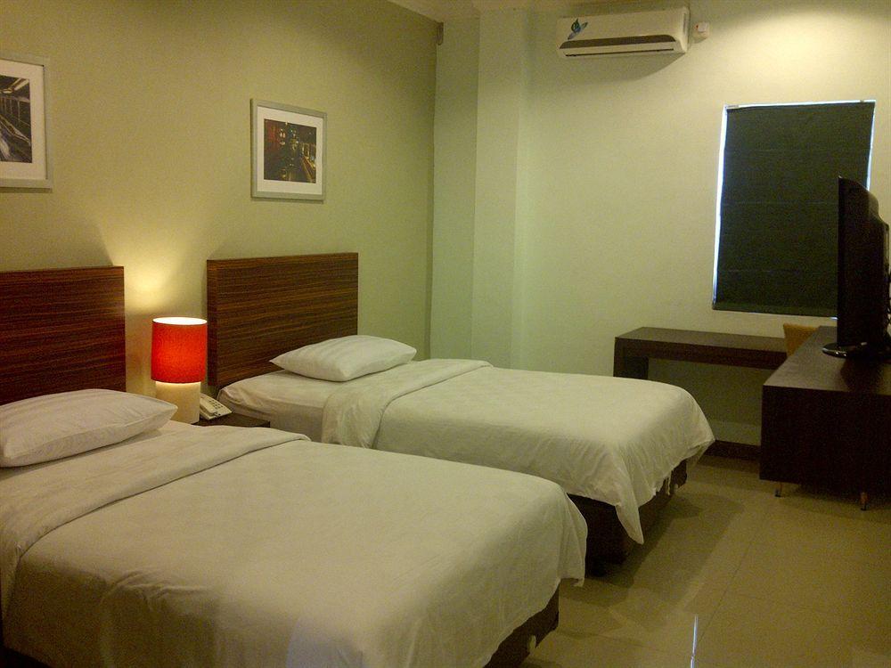 Studio One Thamrin Hotel Jakarta Exterior photo