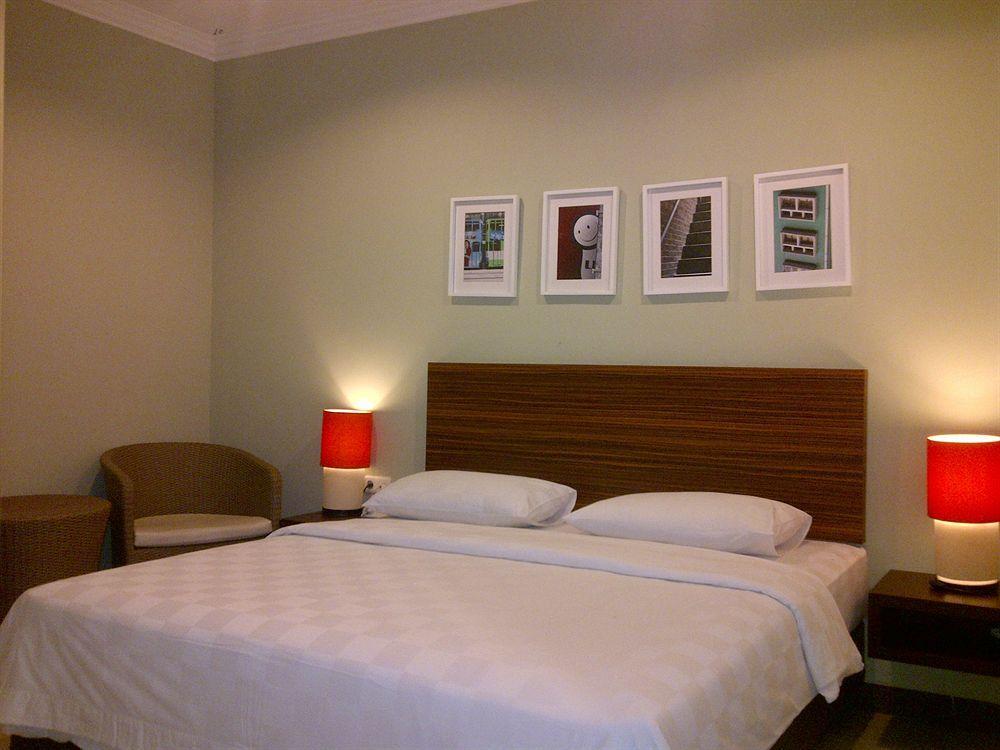 Studio One Thamrin Hotel Jakarta Exterior photo